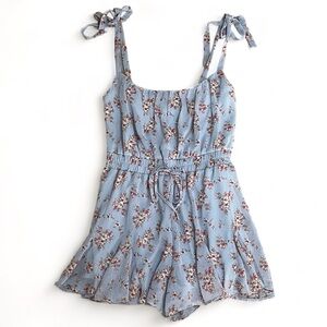 ALTAR’D STATE Floral Romper Shorts Cherry Blossoms Spring Summer NWT Medium‎
